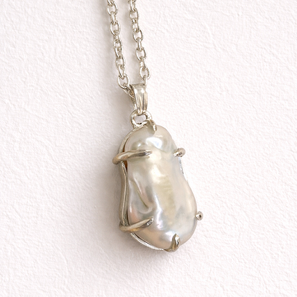 Baroque Pearl Necklace in Silver